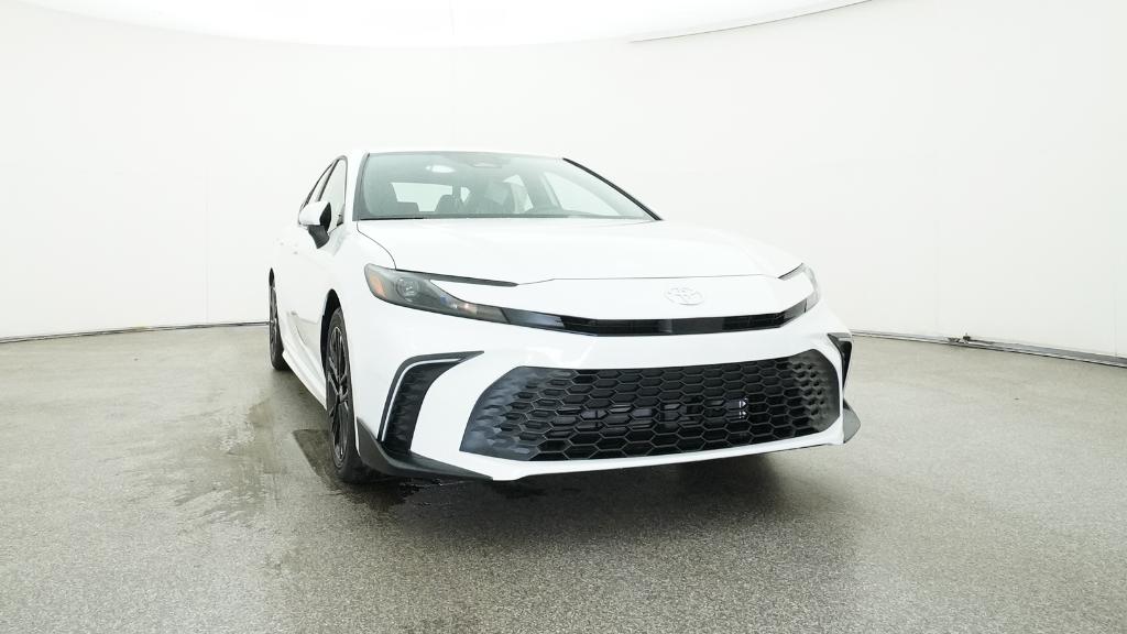 2025 Toyota Camry SE photo 18