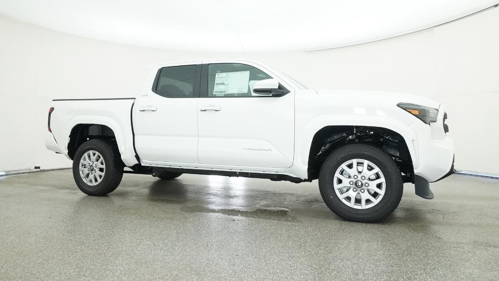2025 Toyota Tacoma SR5 4x4 Double Cab photo 3