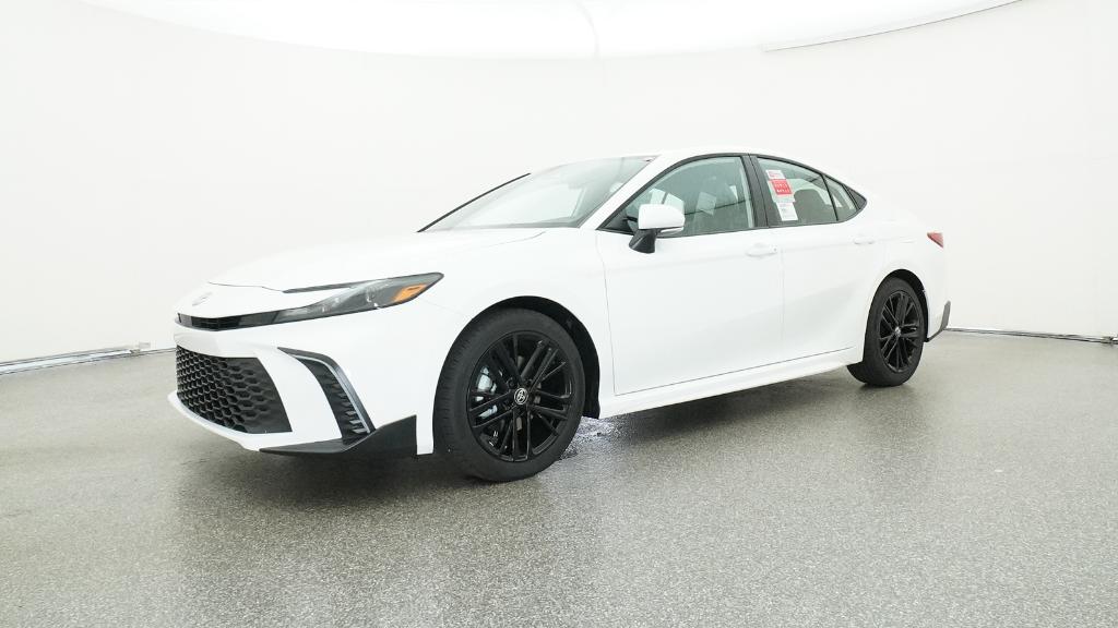 2025 Toyota Camry SE photo 13