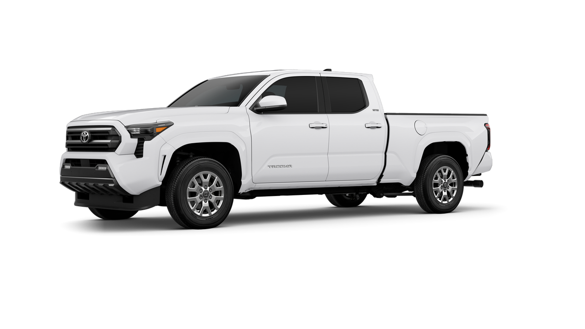 2025 Toyota Tacoma SR5 photo 2