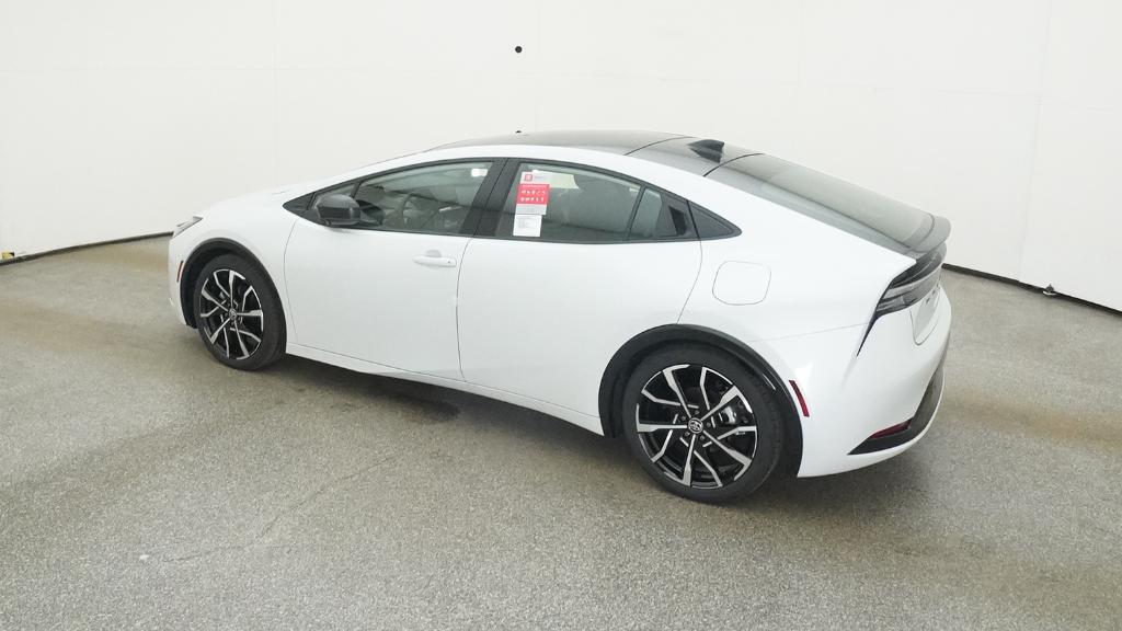 2026 Toyota Prius Plug-in Hybrid XSE photo 16