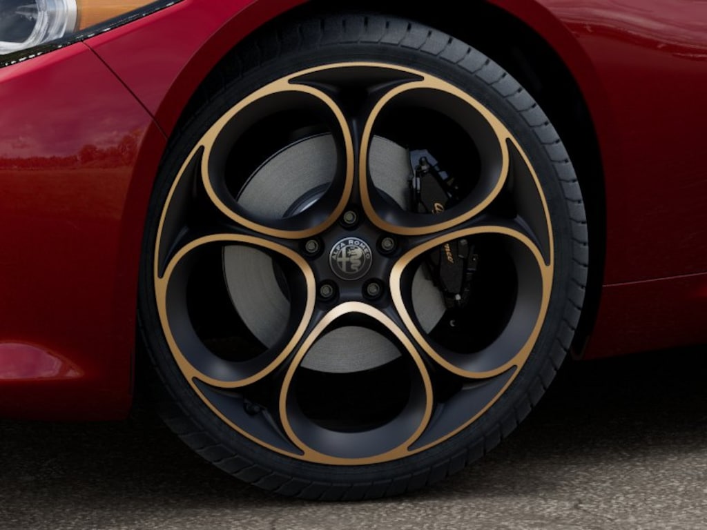 New 2025 Alfa Romeo Giulia Intensa Sedan