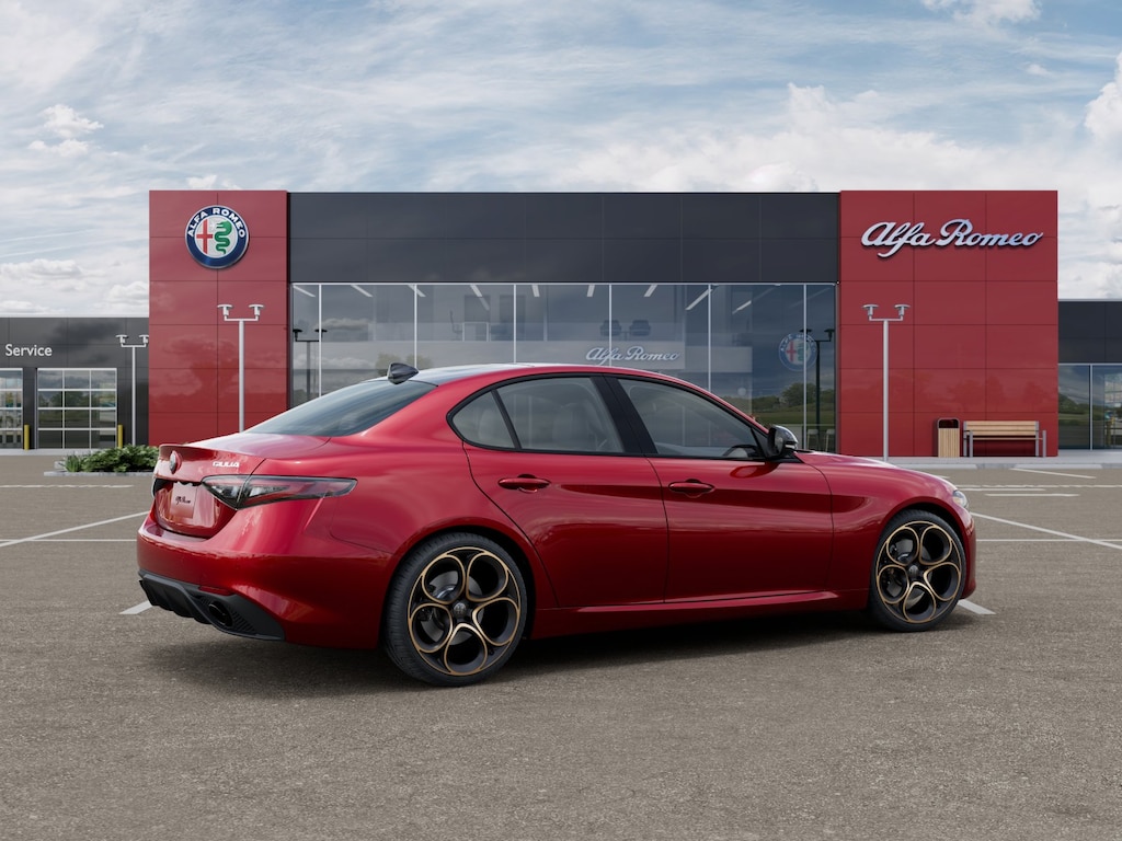 New 2025 Alfa Romeo Giulia Intensa Sedan