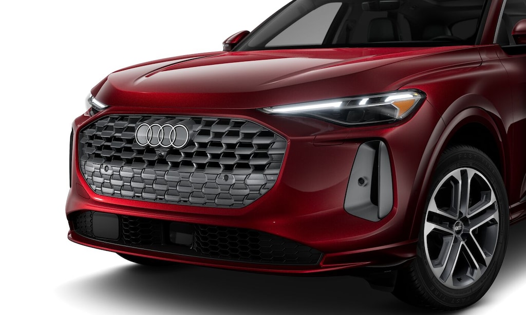 New 2025 Audi  2.0T Progressiv SUV