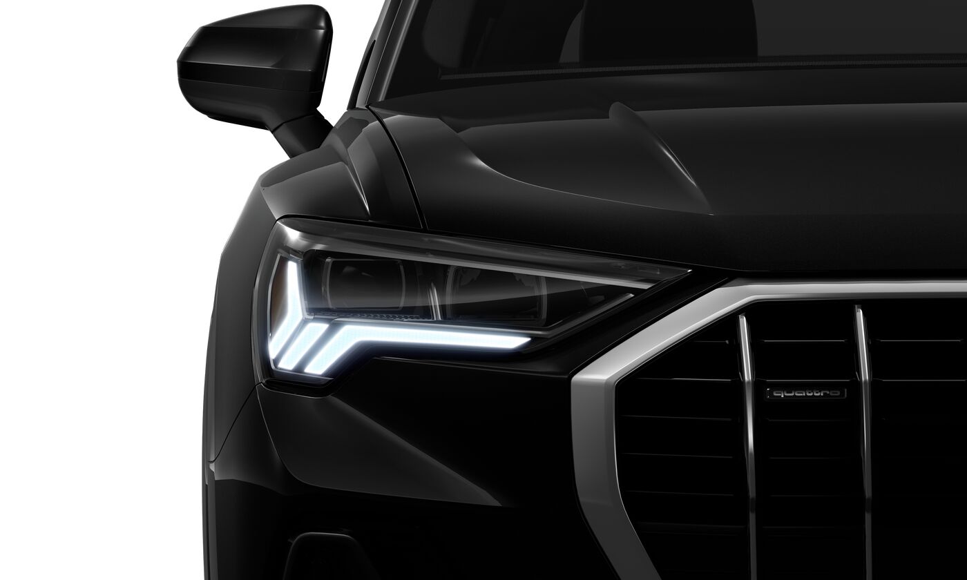 2024 Audi Q3 45 TFSI S line Premium photo 3