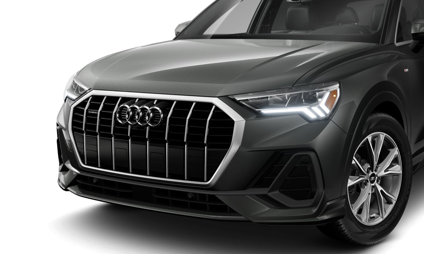 2025 Audi Q3 S line Premium Plus photo 2