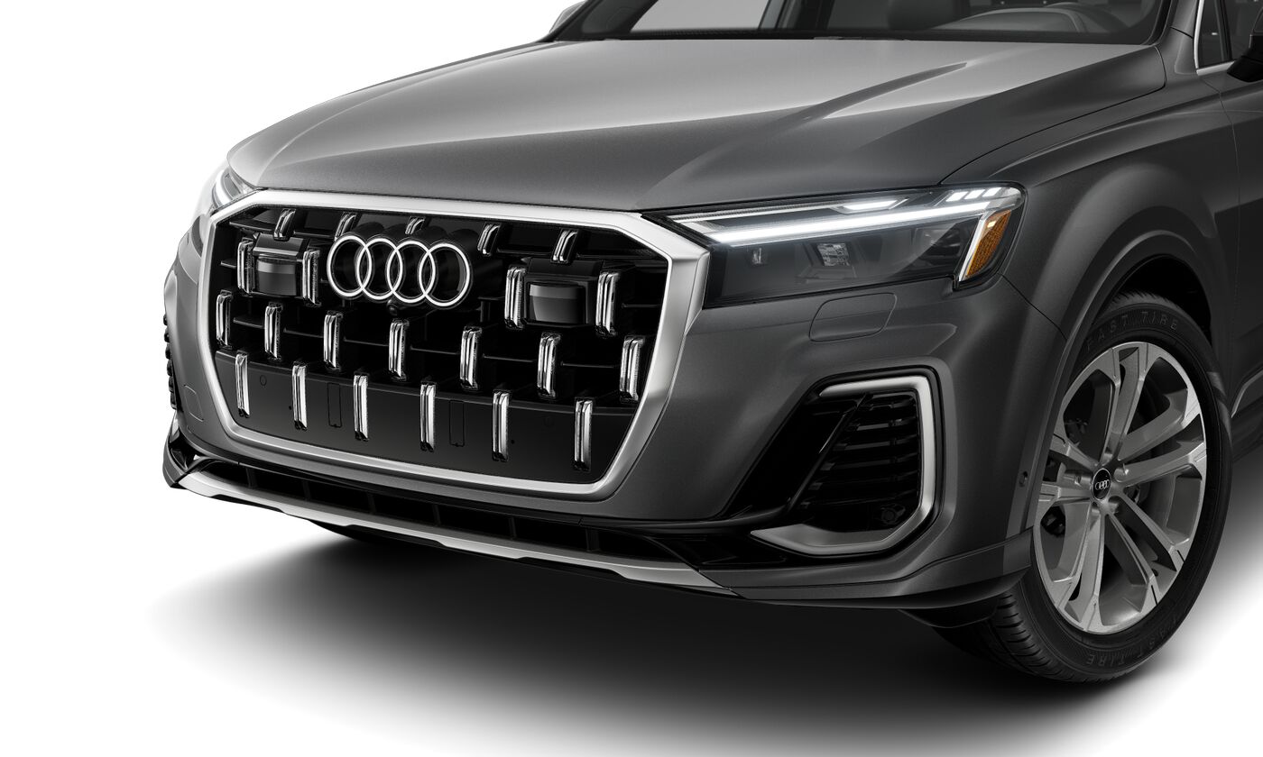 2025 Audi Q7 55 Premium Plus photo 2