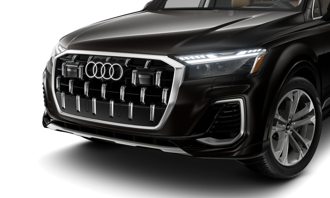 2025 Audi Q7 55 Prestige photo 2