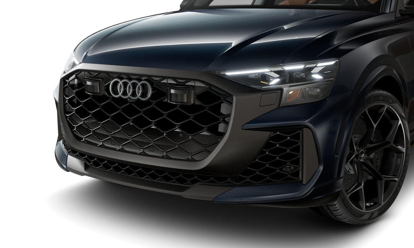 2025 Audi RS Q8 photo 2