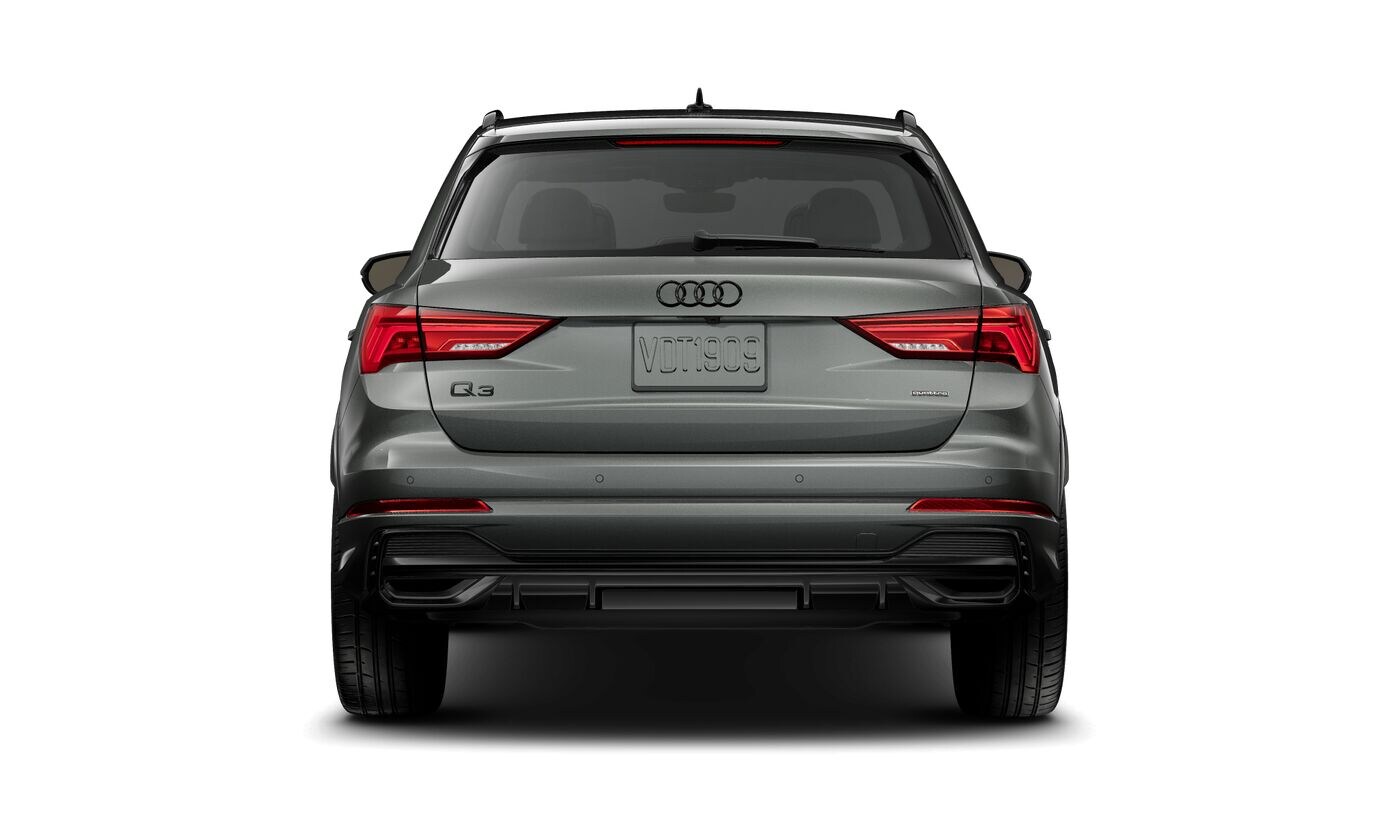 2025 Audi Q3 45 TFSI S line Premium photo 4