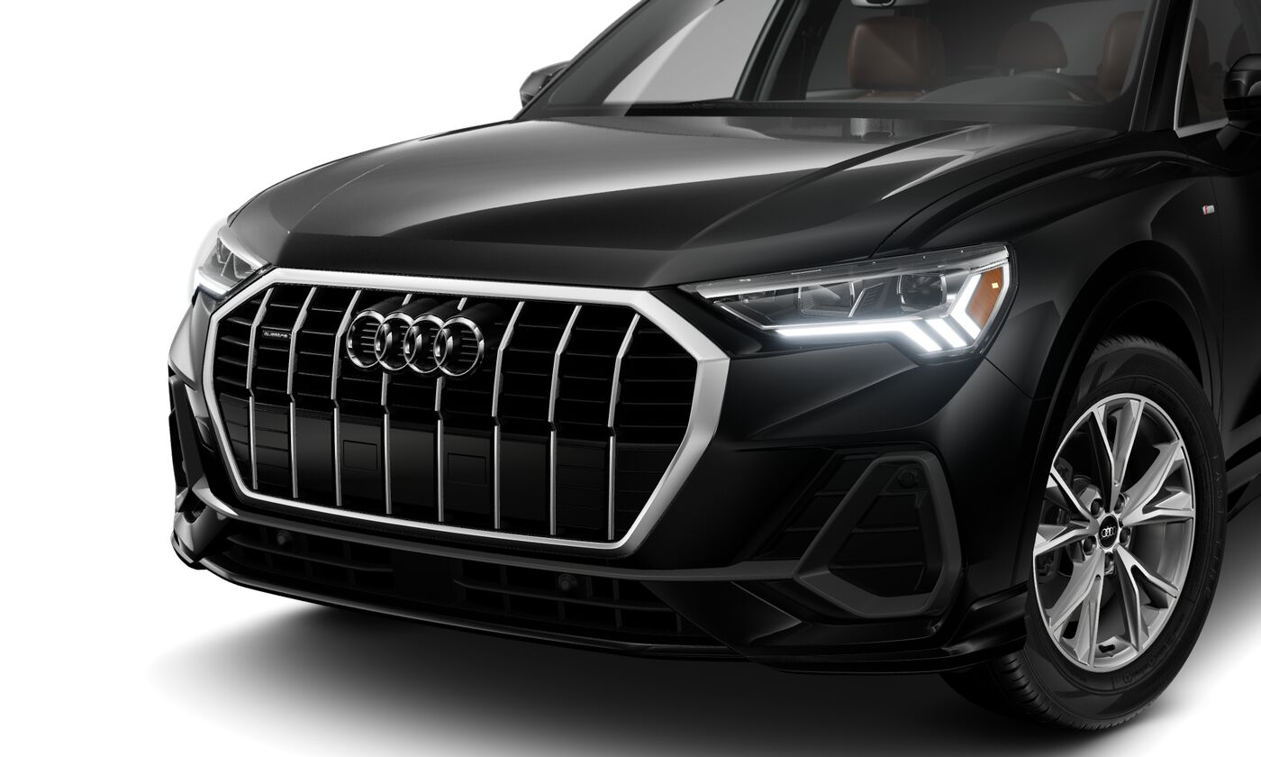 2025 Audi Q3 S line Premium photo 5