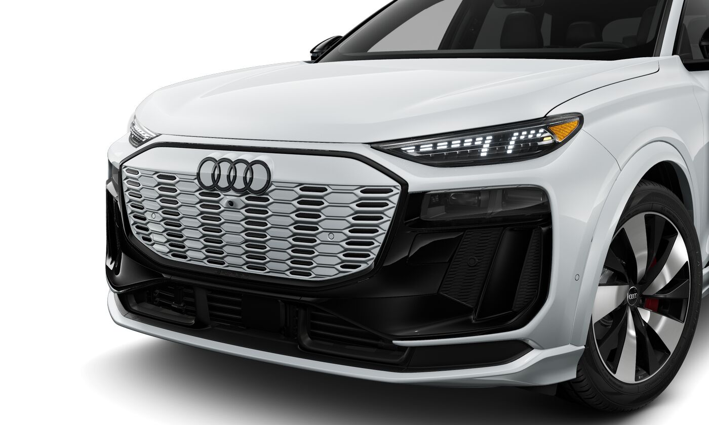 2025 Audi SQ6 photo 2