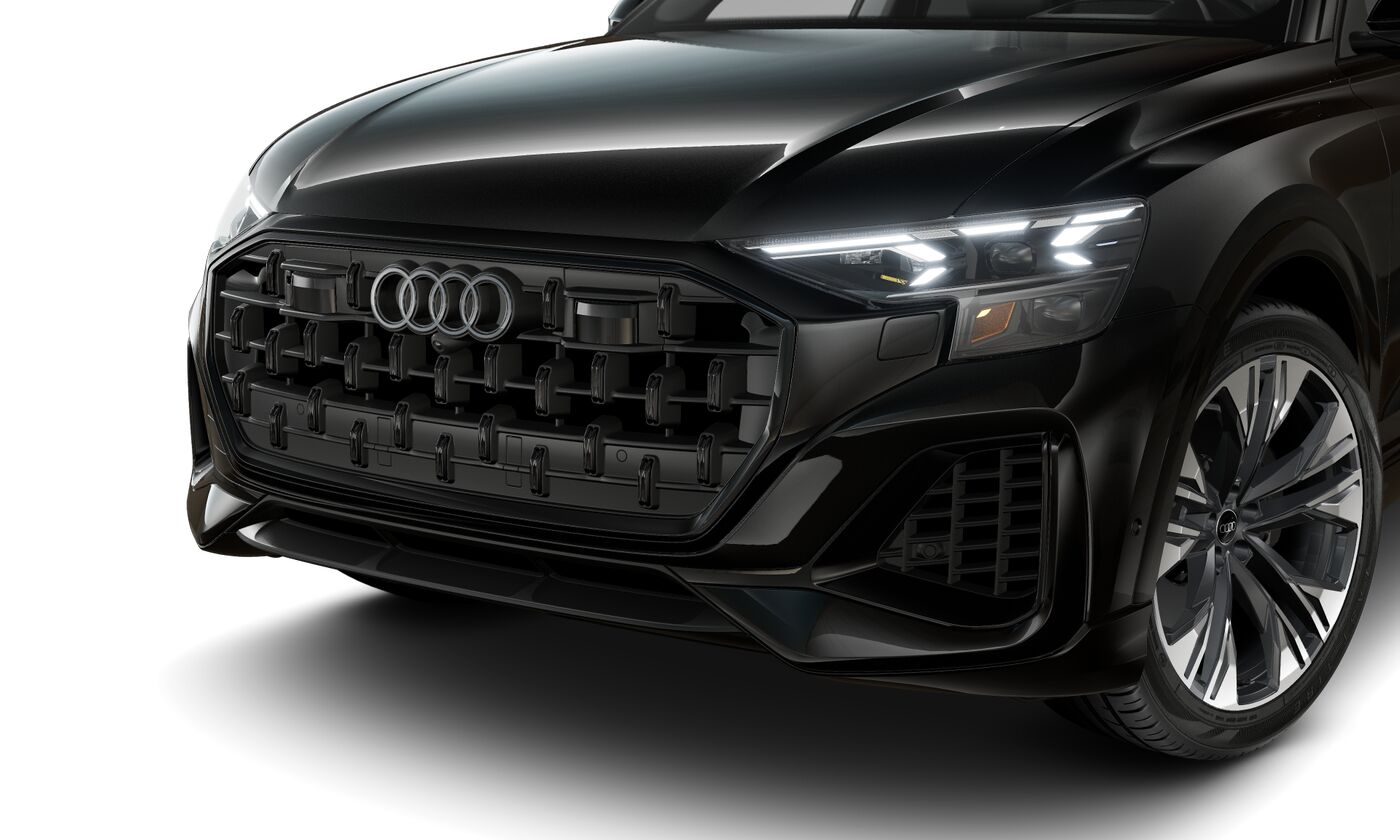 2025 Audi Q8 55 Prestige photo 2