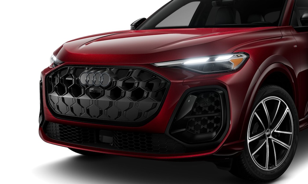 New 2025 Audi  2.0T VUS