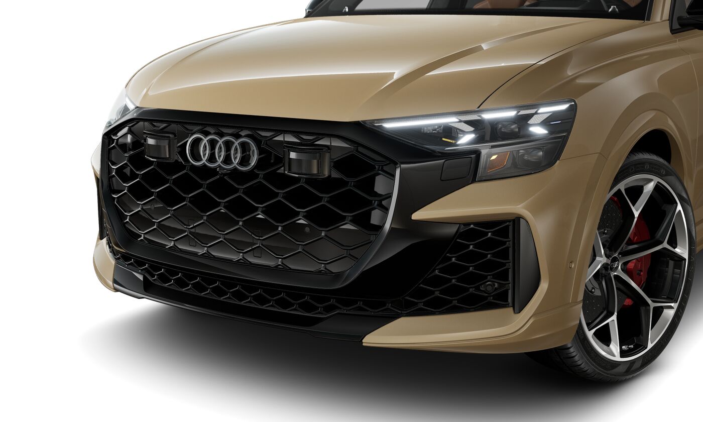 2025 Audi RS Q8 photo 2