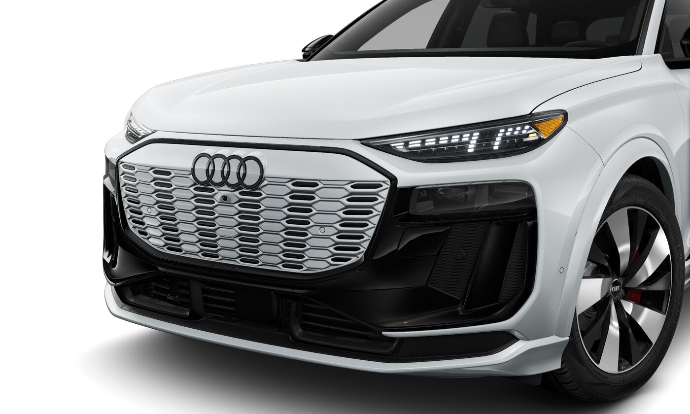 2025 Audi SQ6 photo 2