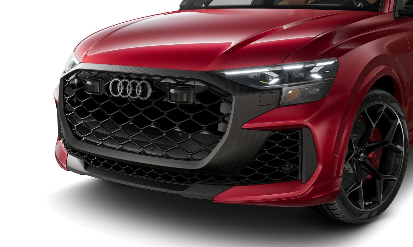 2025 Audi RS Q8 photo 2
