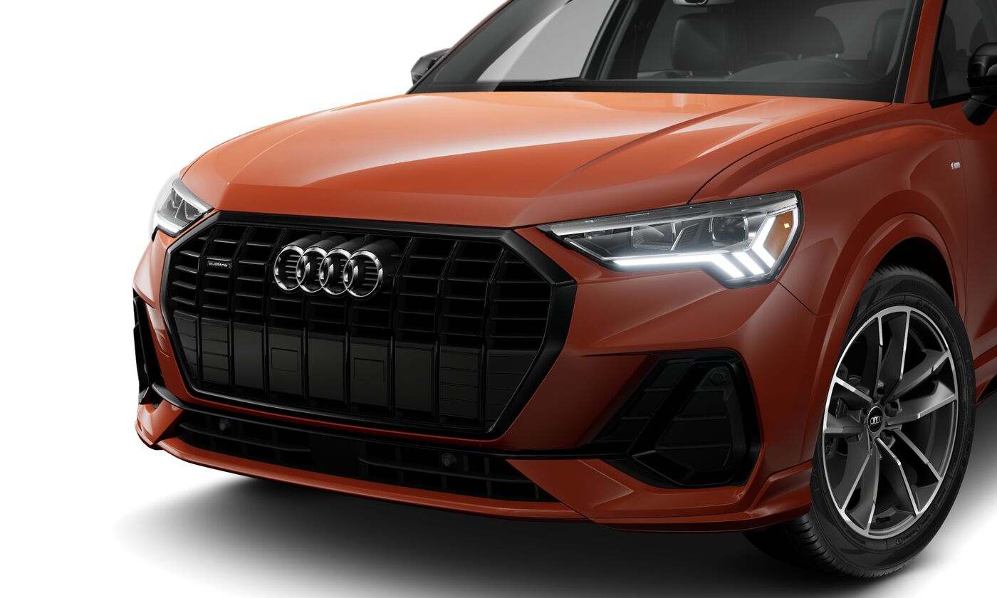 2025 Audi Q3 45 TFSI S line Premium photo 2