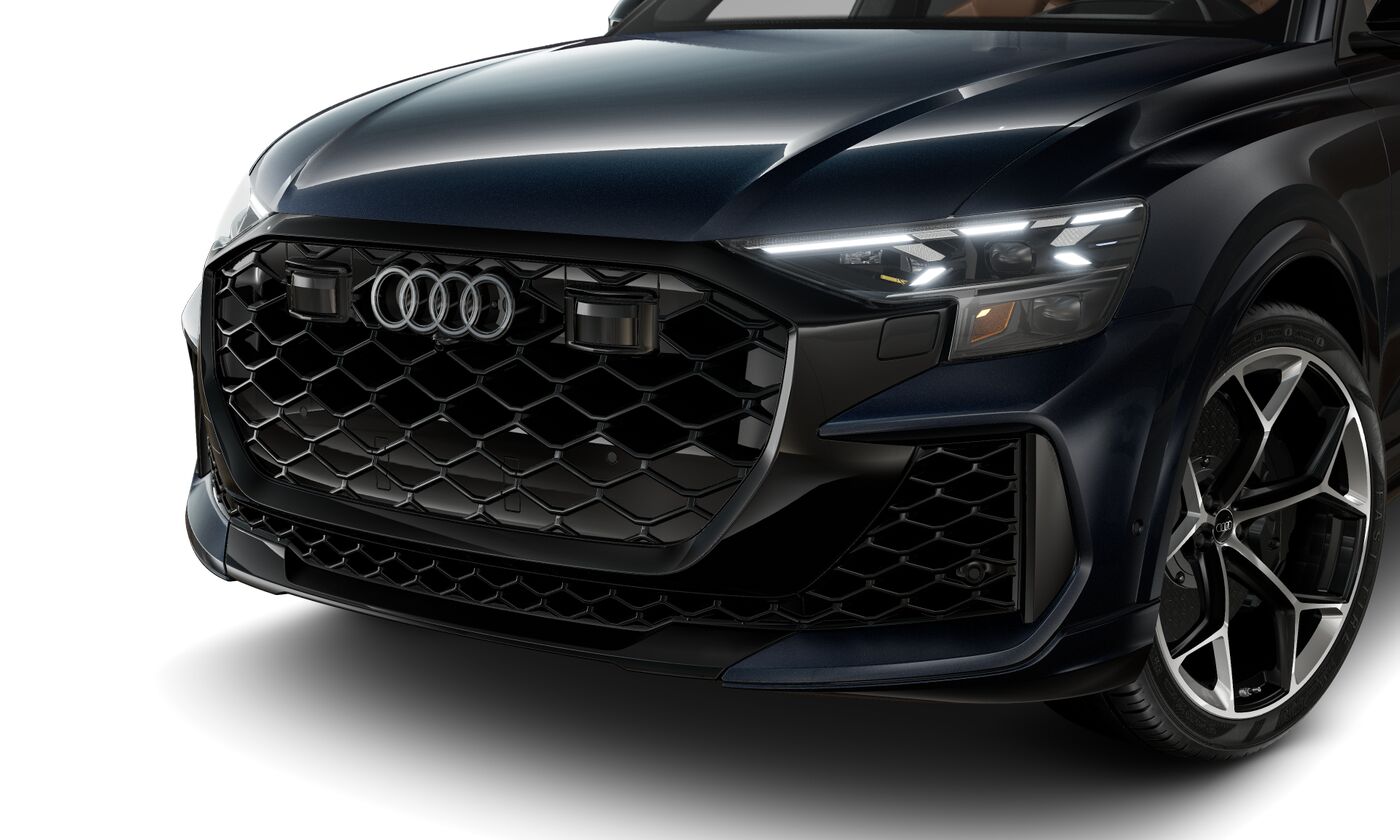 2025 Audi RS Q8 photo 2