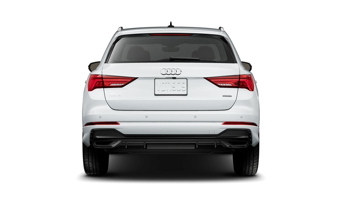 2025 Audi Q3 45 TFSI S line Premium photo 4