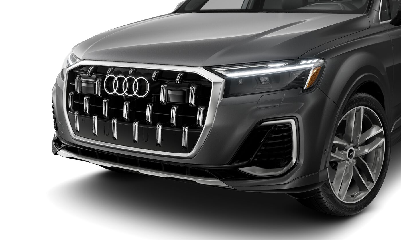2025 Audi Q7 55 Premium Plus photo 2