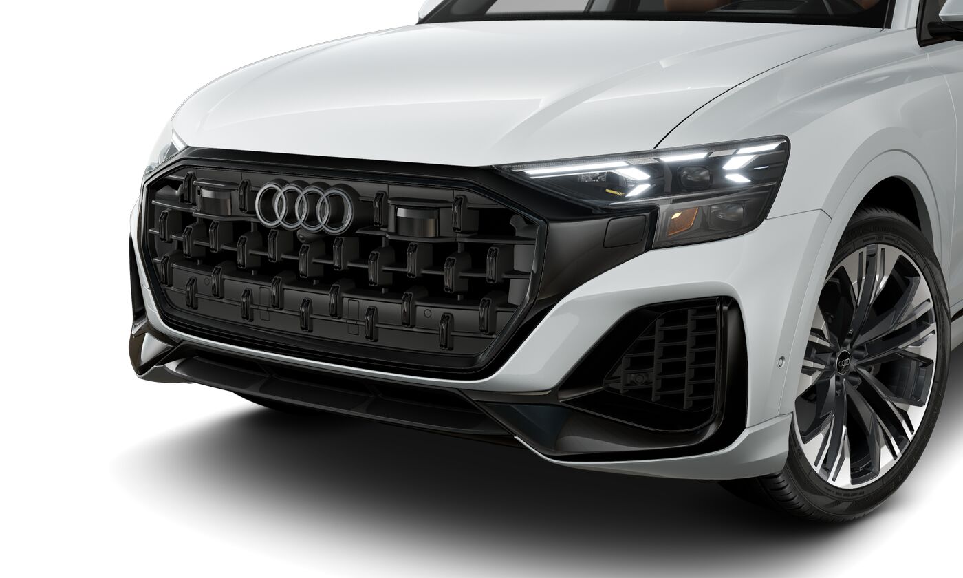 2025 Audi Q8 55 Prestige photo 2