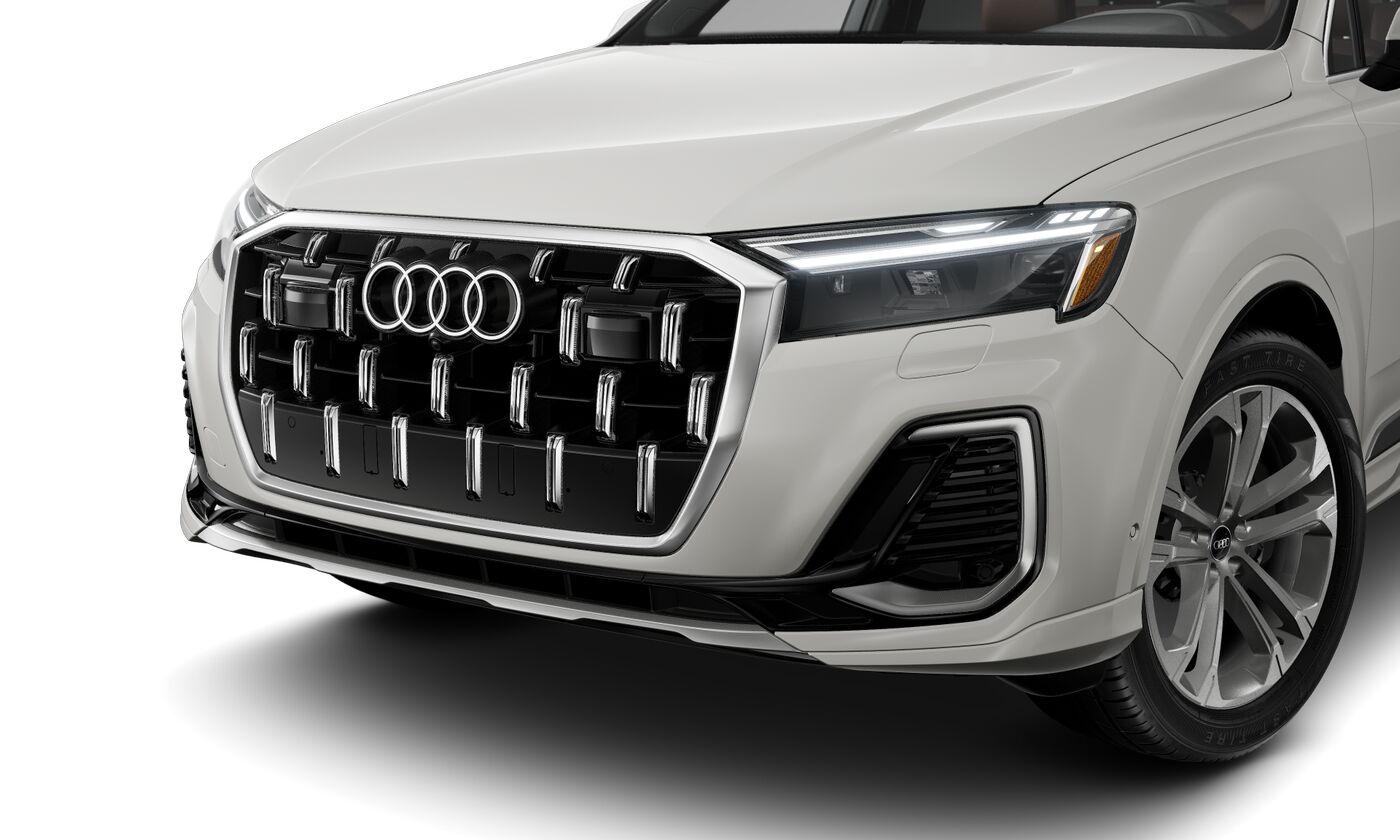 2025 Audi Q7 45 Premium Plus photo 2