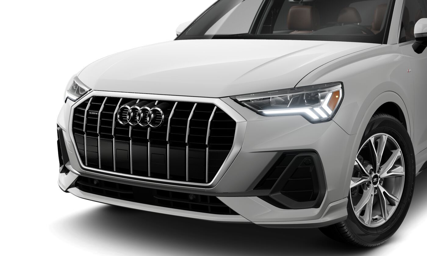 2025 Audi Q3 45 TFSI S line Premium photo 2