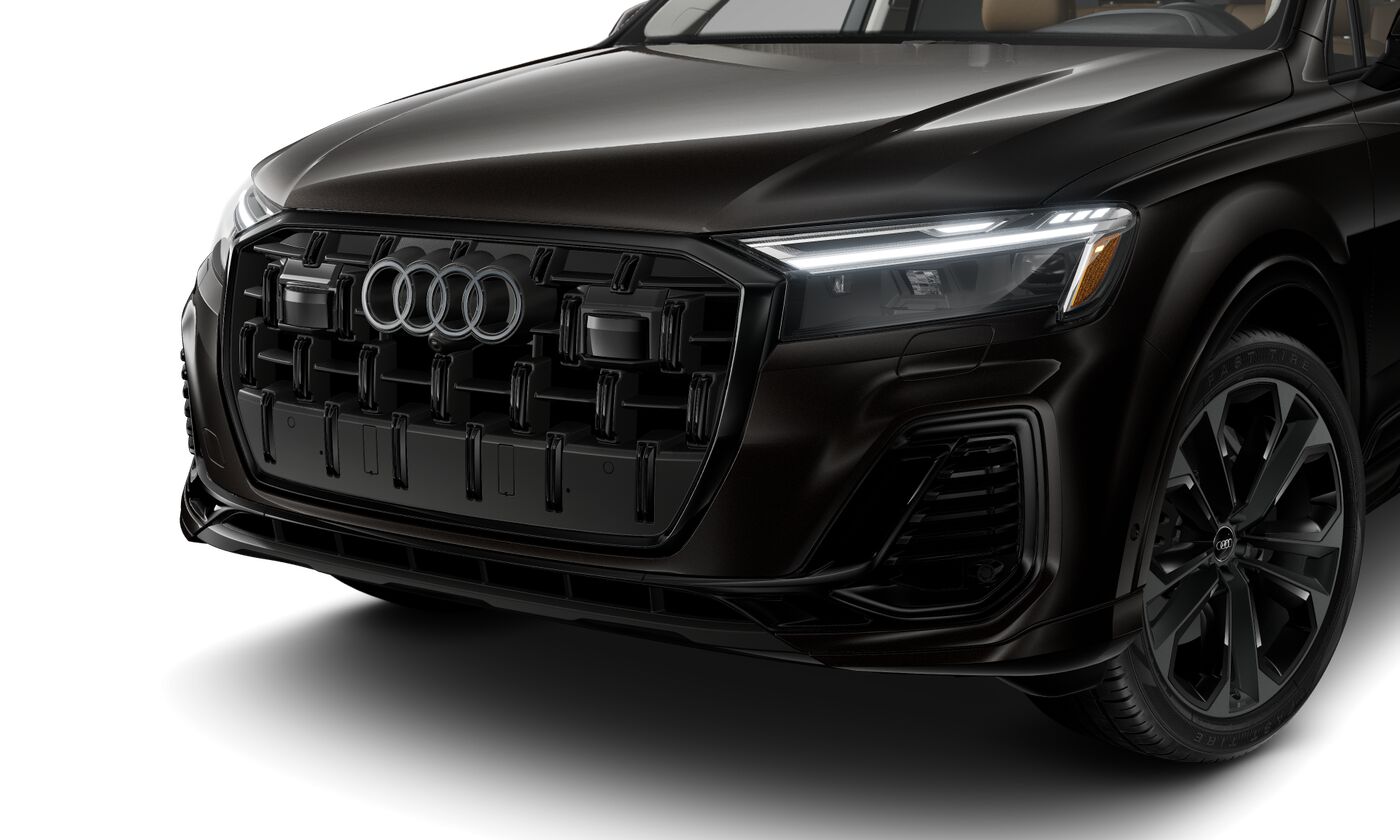 2025 Audi Q7 55 Premium Plus photo 2