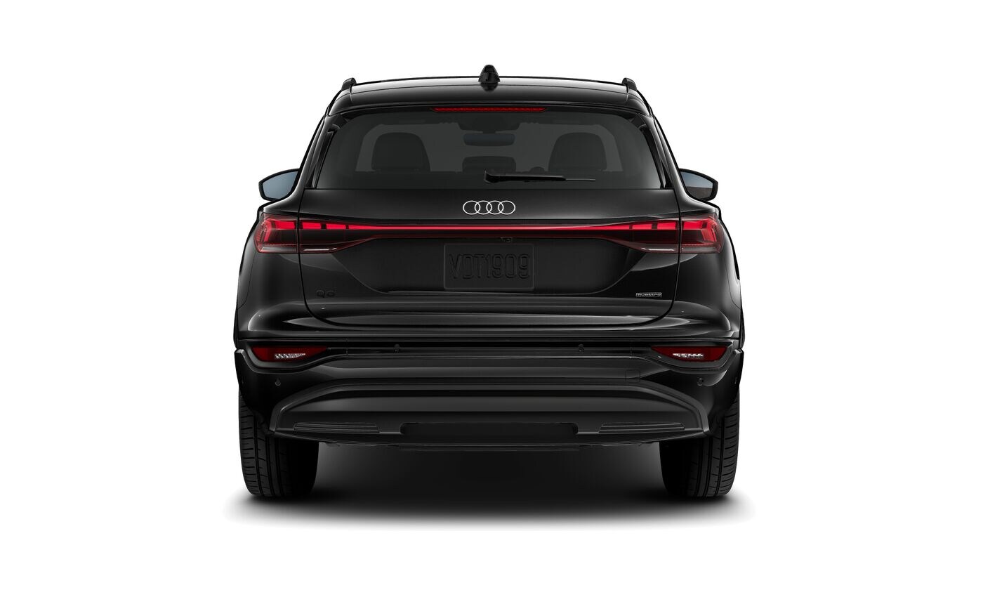 2025 Audi Q6 E-tron Prestige photo 4