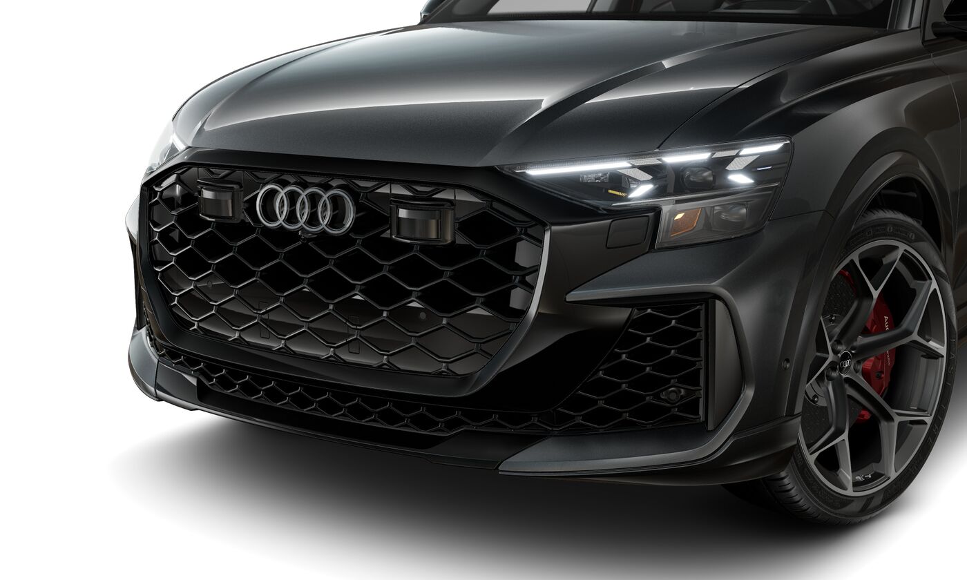 2026 Audi RS Q8 photo 2