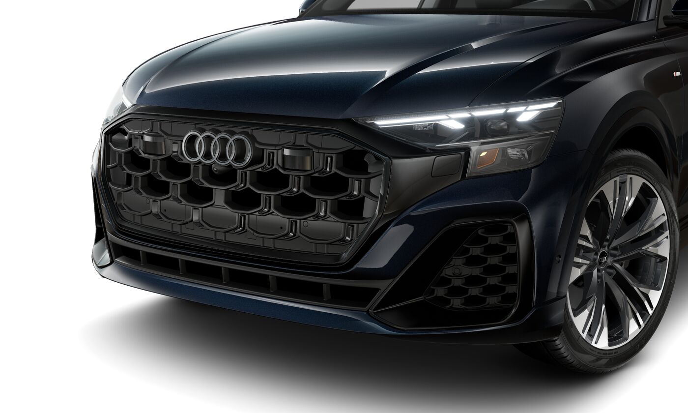 2025 Audi Q8 55 Premium Plus photo 2