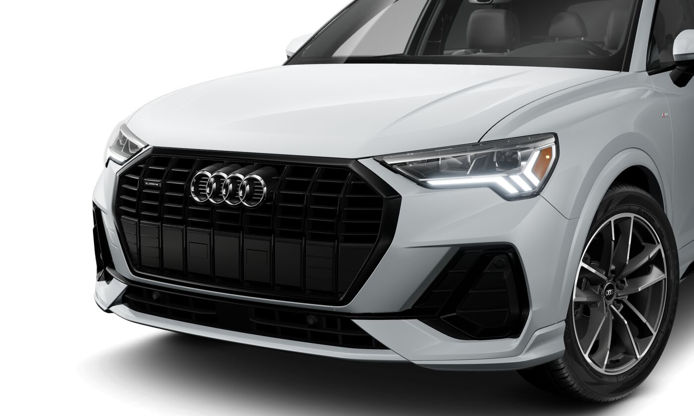 2025 Audi Q3 45 TFSI S line Premium photo 2