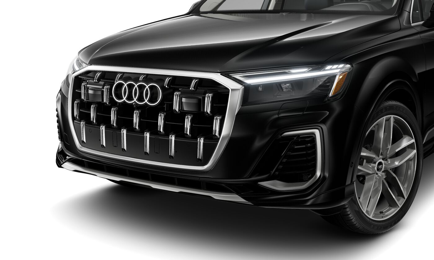 2025 Audi Q7 55 Premium Plus photo 2