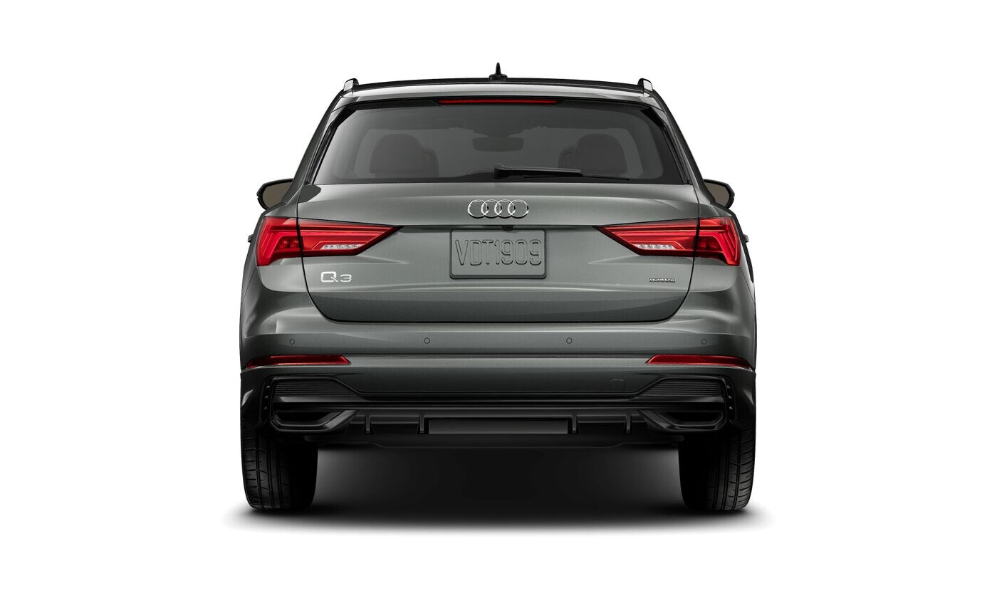 2025 Audi Q3 45 TFSI S line Premium photo 4