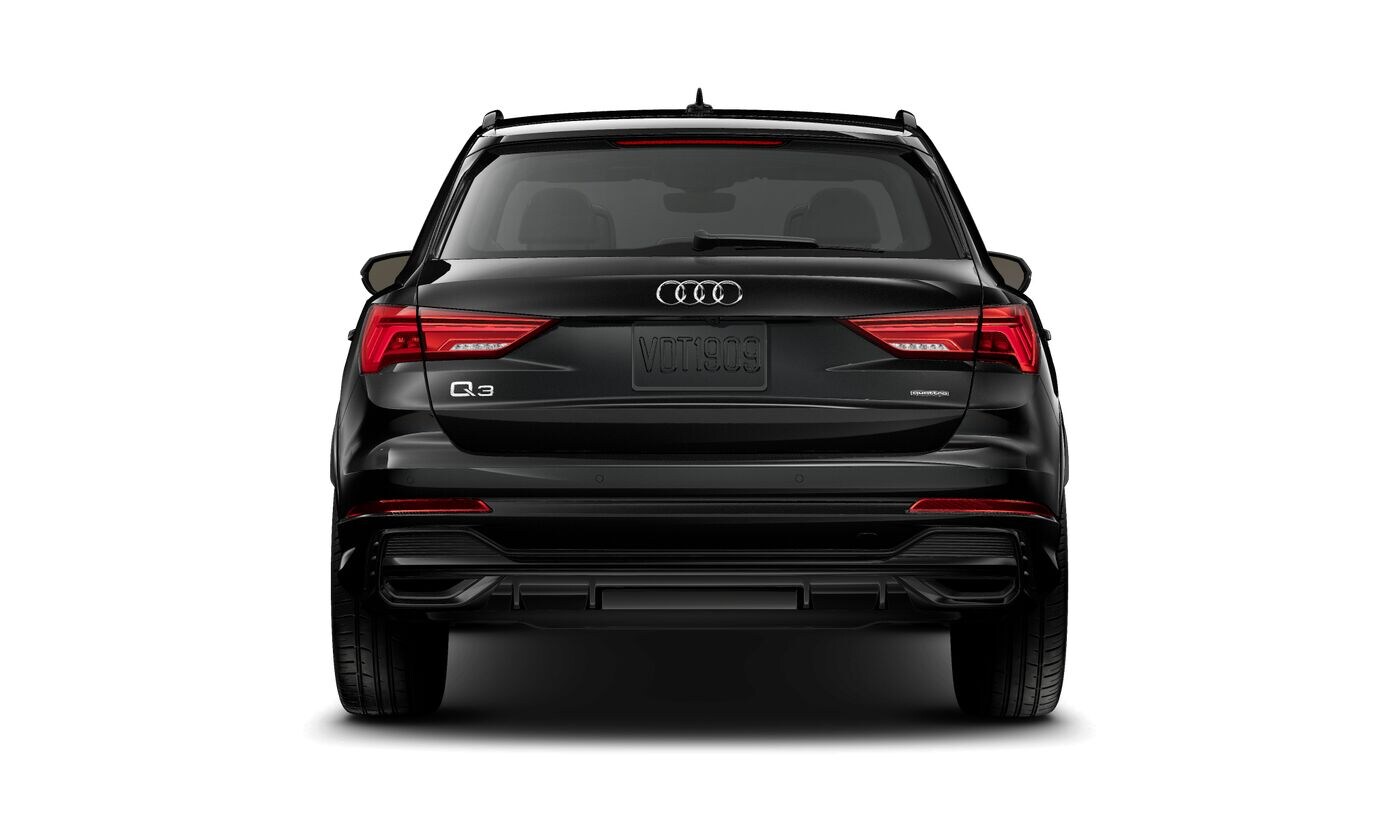 2025 Audi Q3 45 TFSI S line Premium photo 4