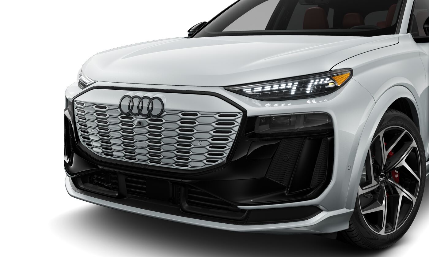 2025 Audi SQ6 photo 2