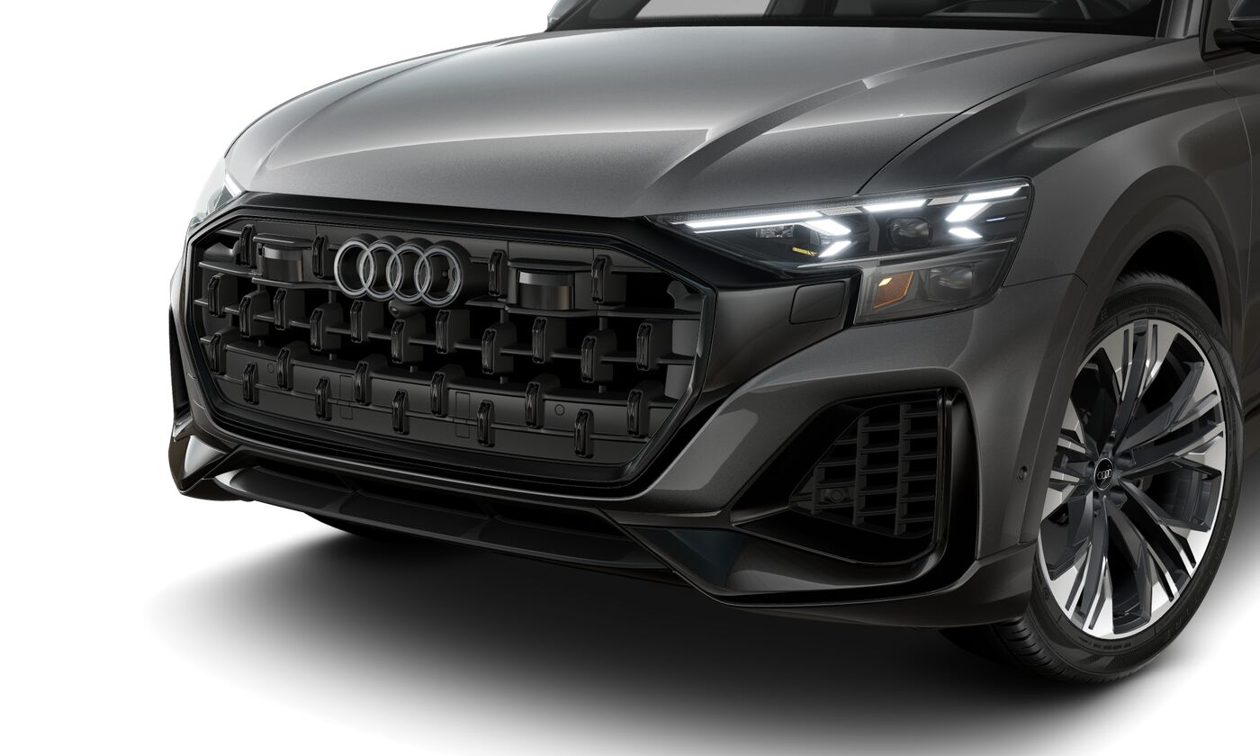 2025 Audi Q8 55 Prestige photo 2
