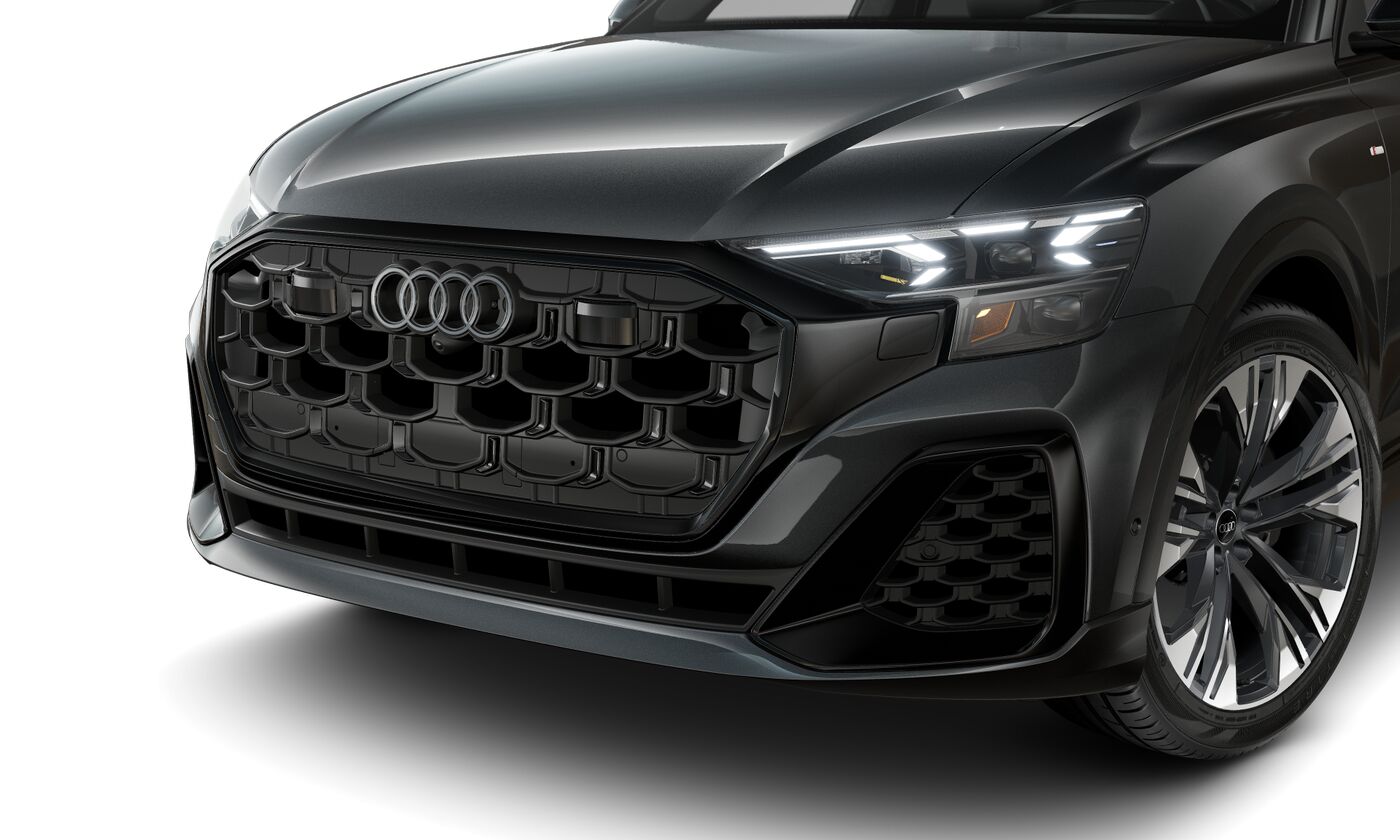 2025 Audi Q8 Prestige line photo 2