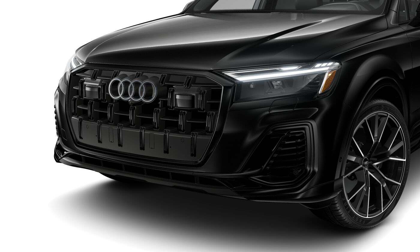 2025 Audi Q7 55 Premium Plus photo 2