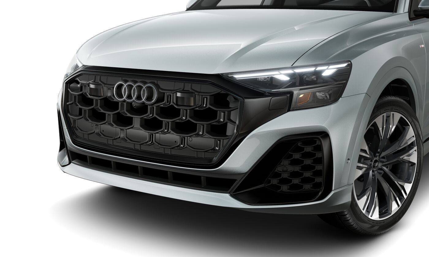 2025 Audi Q8 55 Premium photo 3