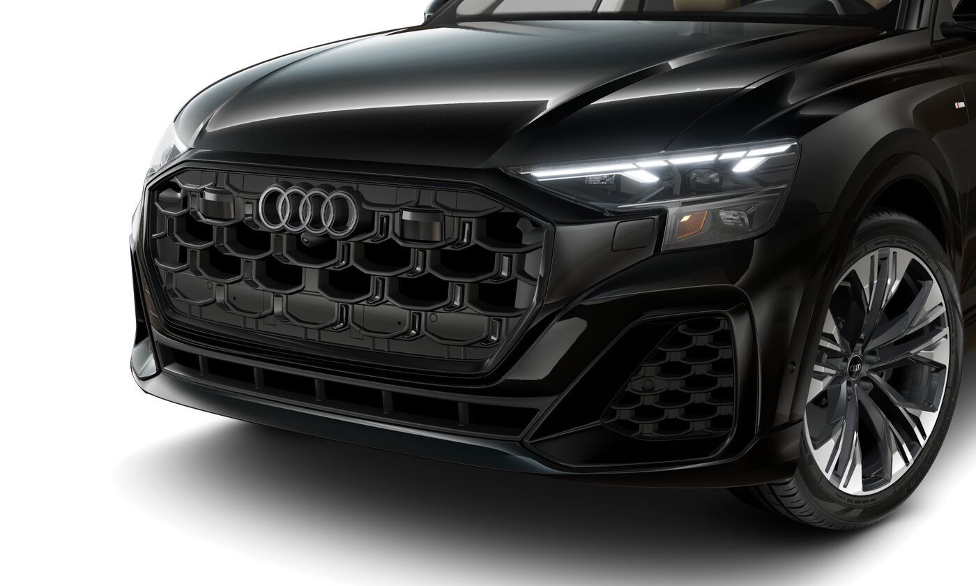 2025 Audi Q8 55 Premium Plus photo 2