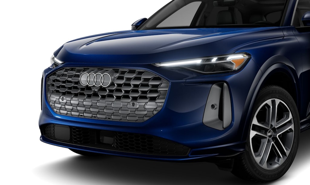 New 2025 Audi  2.0T Progressiv SUV