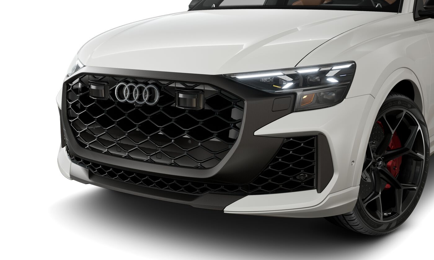 2025 Audi RS Q8 photo 2