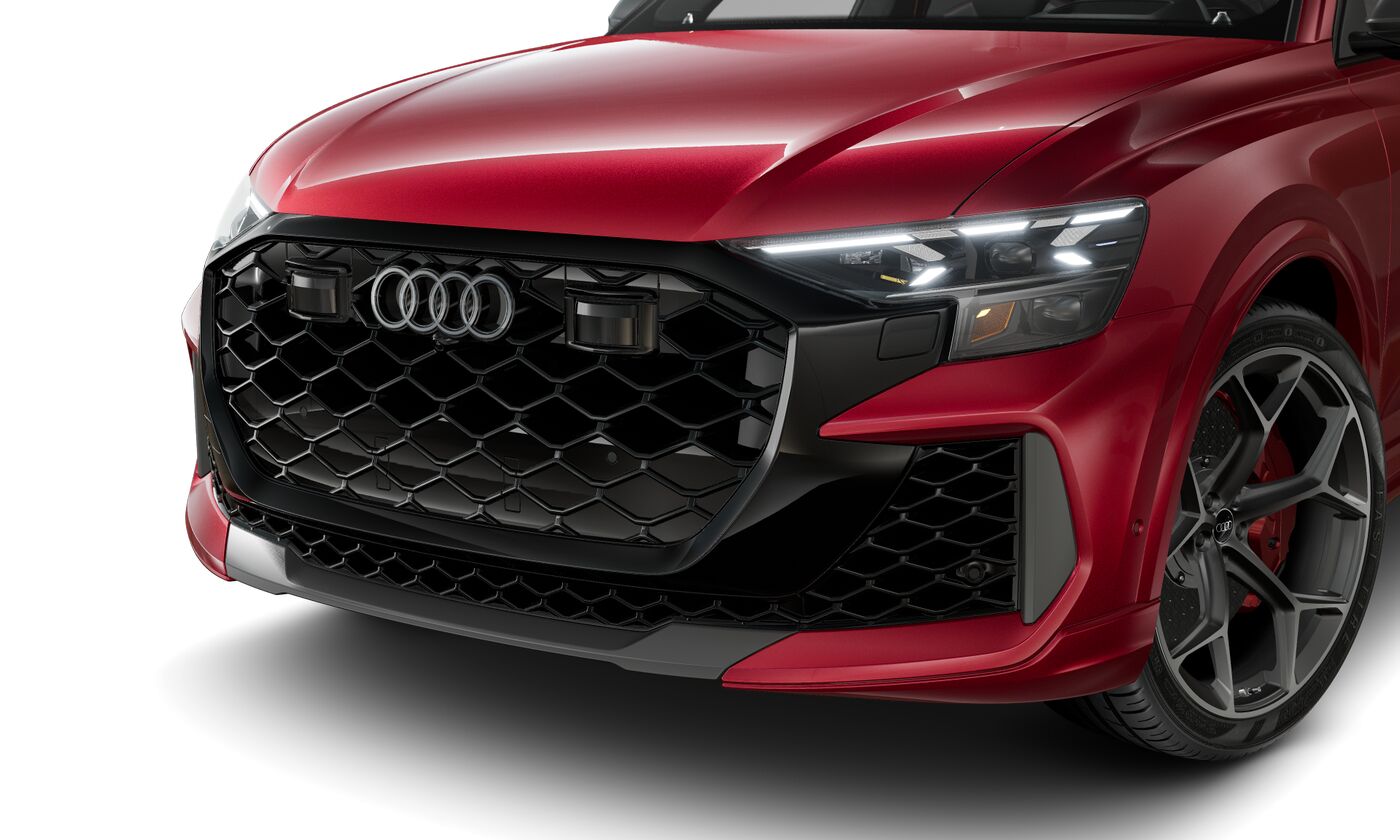 2025 Audi RS Q8 photo 2