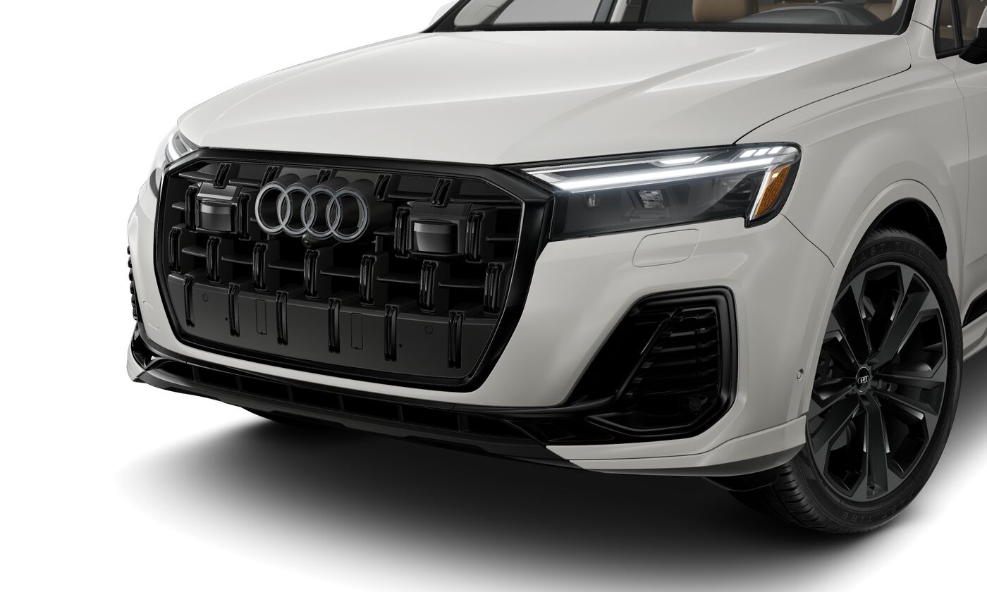 2025 Audi Q7 55 Premium Plus photo 2