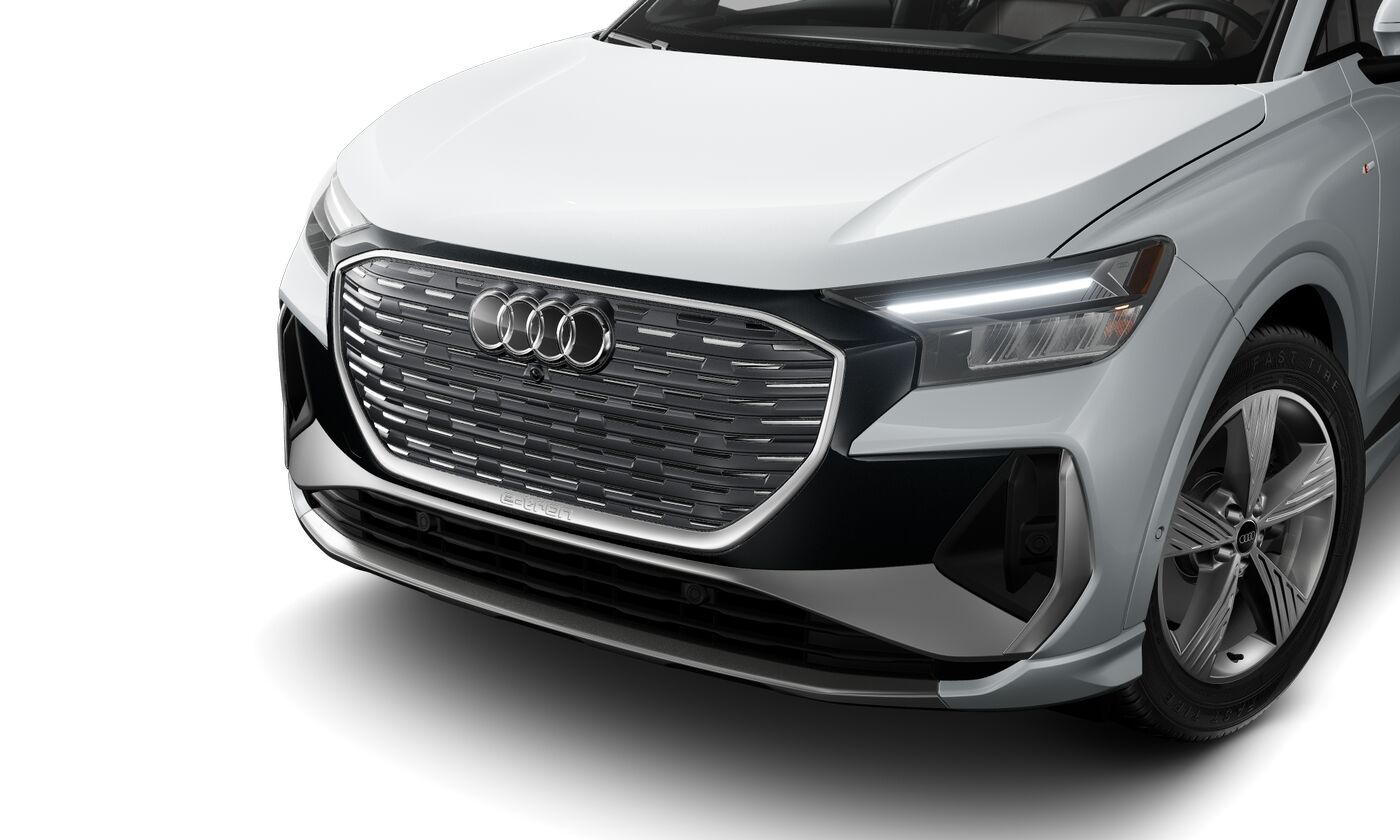 2026 Audi Q4 55 E-tron Premium Plus photo 2