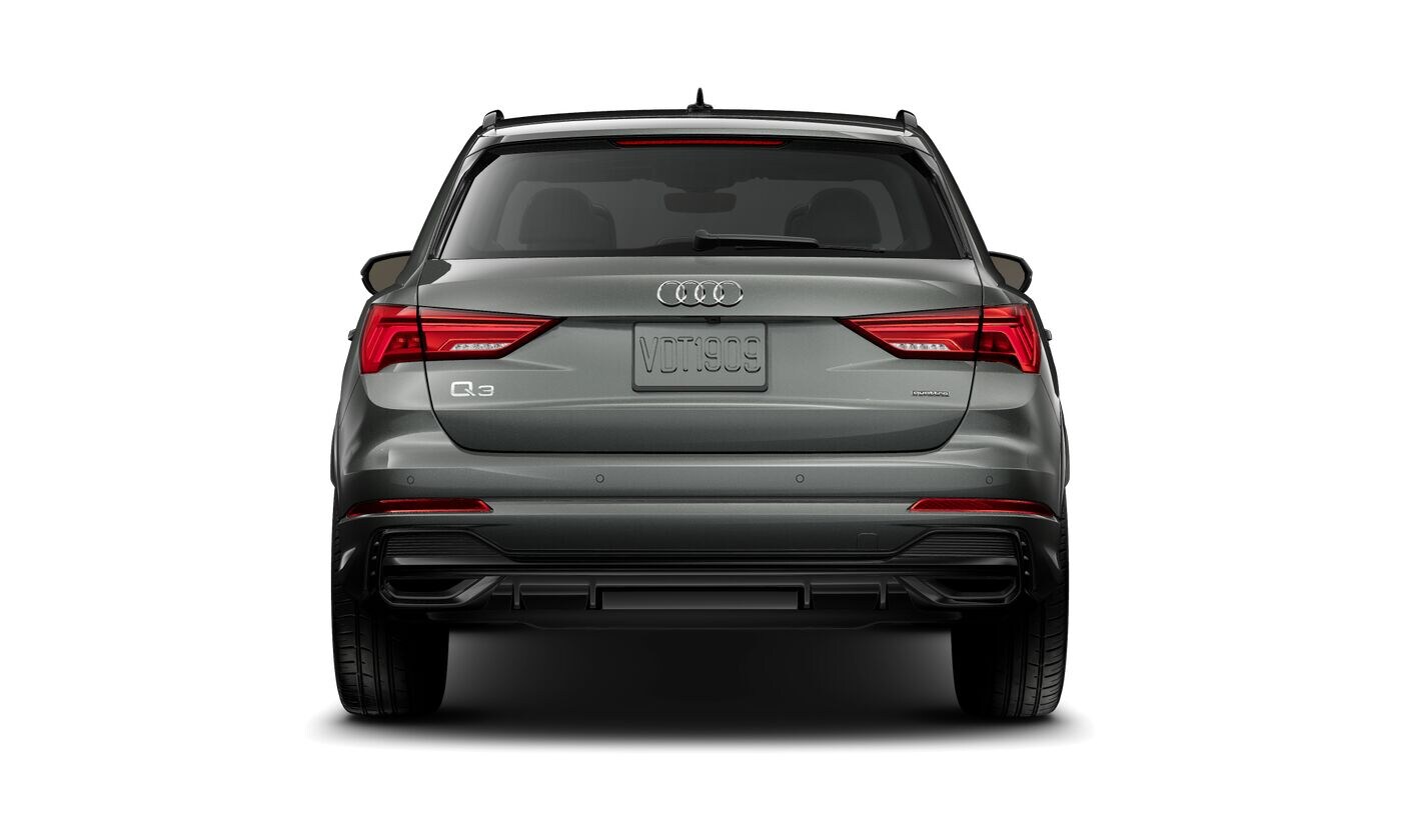 2025 Audi Q3 45 TFSI S line Premium photo 4