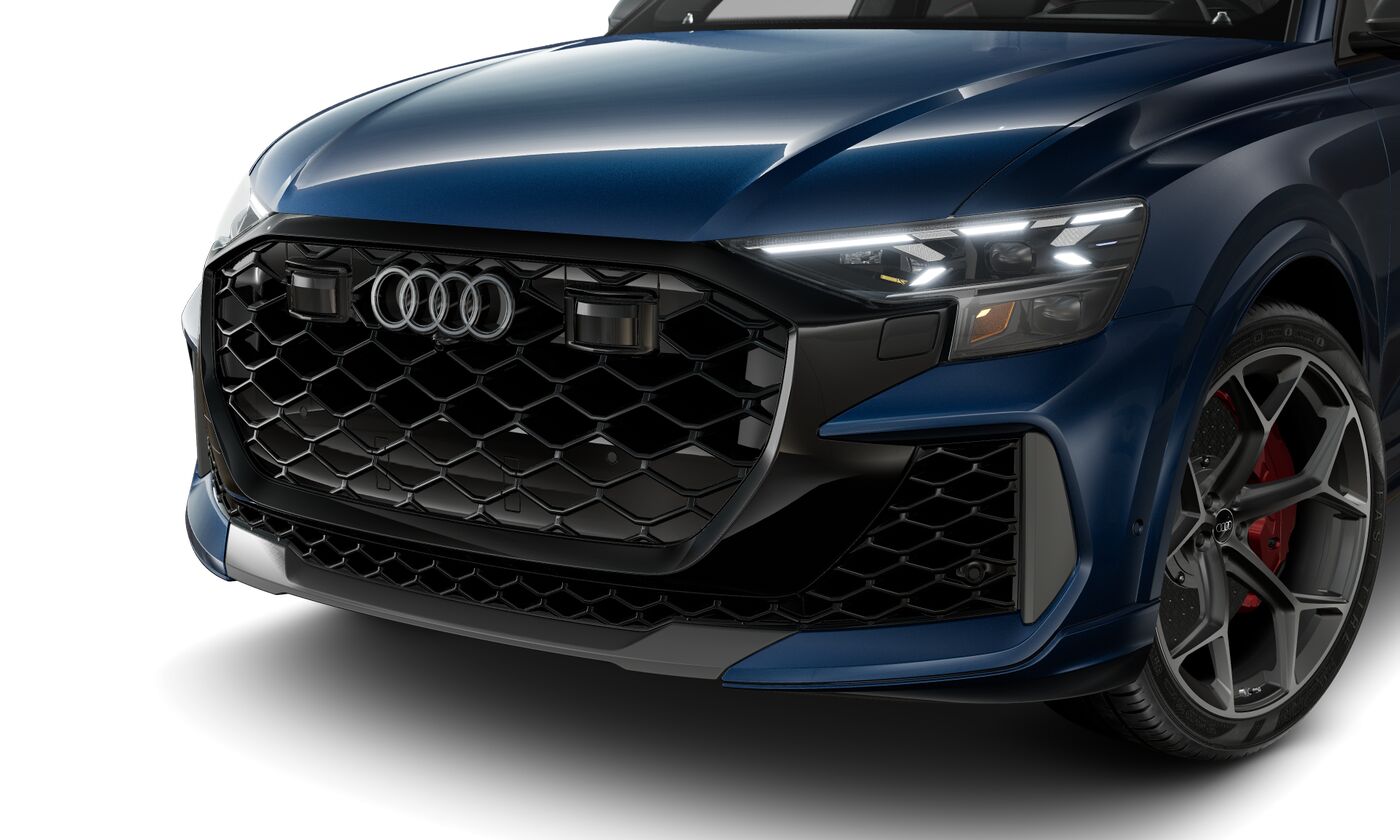 2025 Audi RS Q8 photo 2