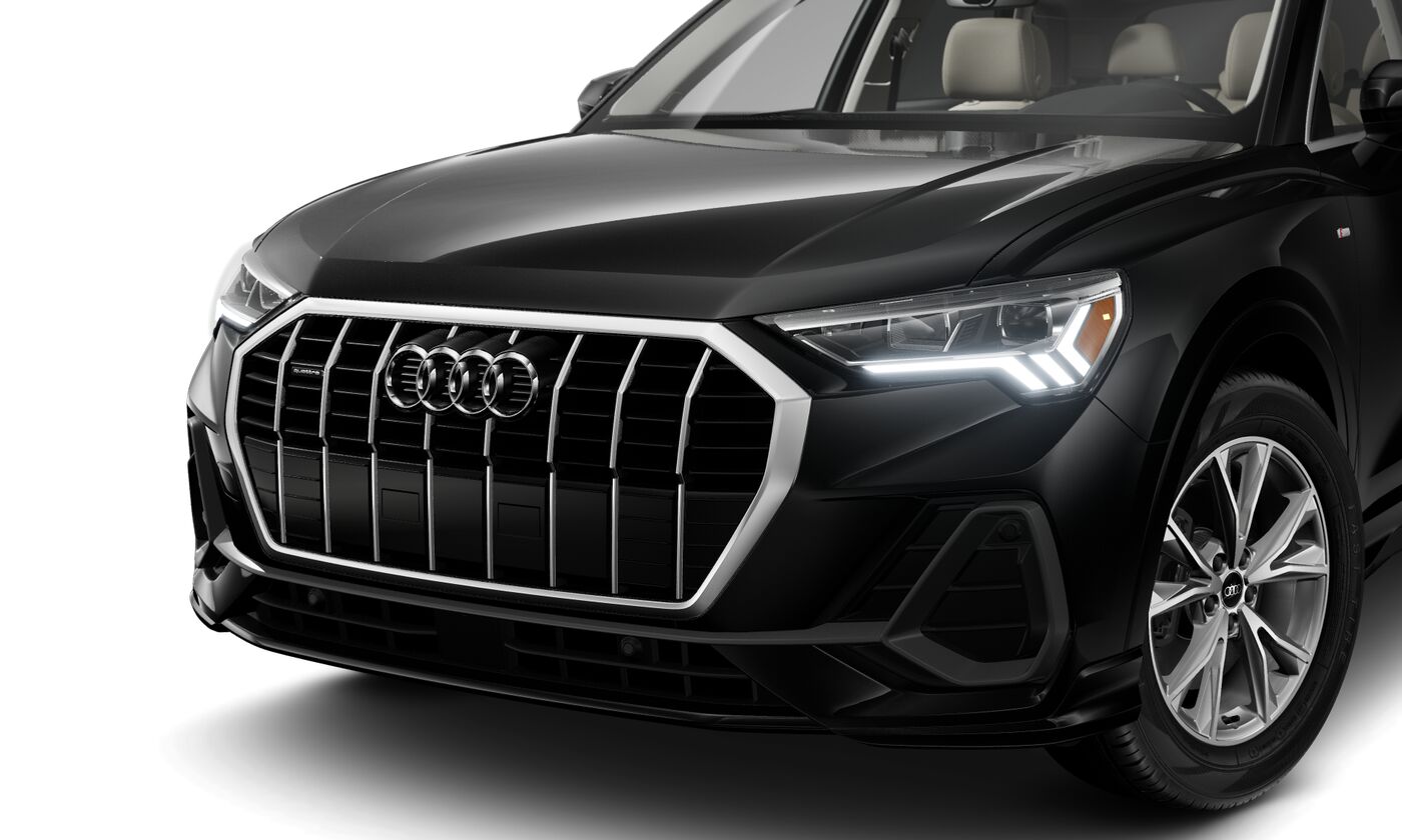 2025 Audi Q3 S line Premium photo 2
